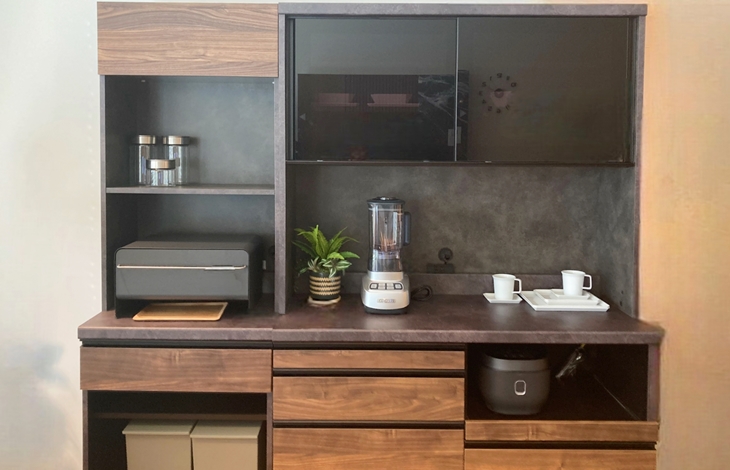 上下をセパレートしたカウンタータイプ